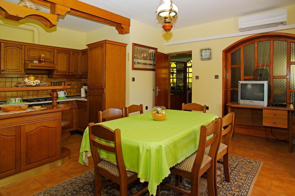 Apartments Julija Vela Luka Chambre photo